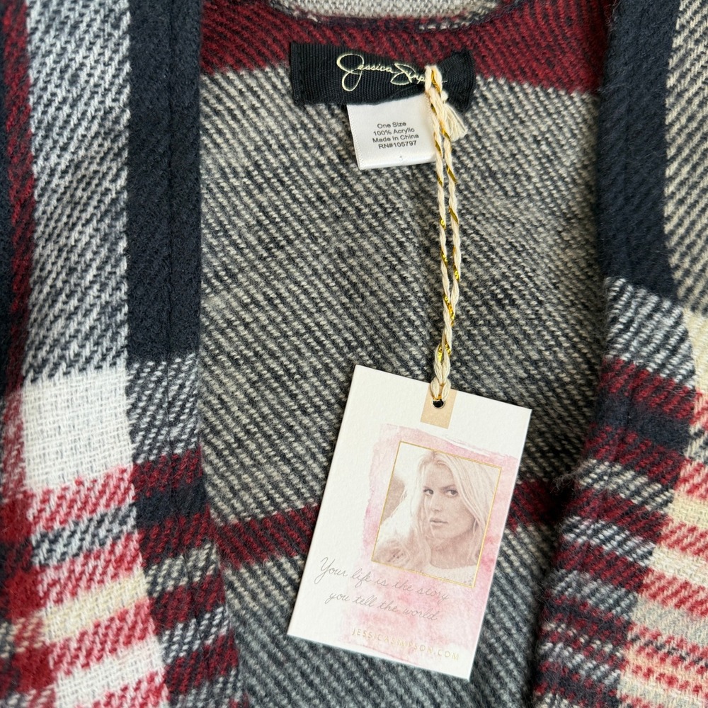 Jessica Simpson Plaid Poncho Navy Red Cream Fringe Wrap One Size NEW - Picture 3 of 9